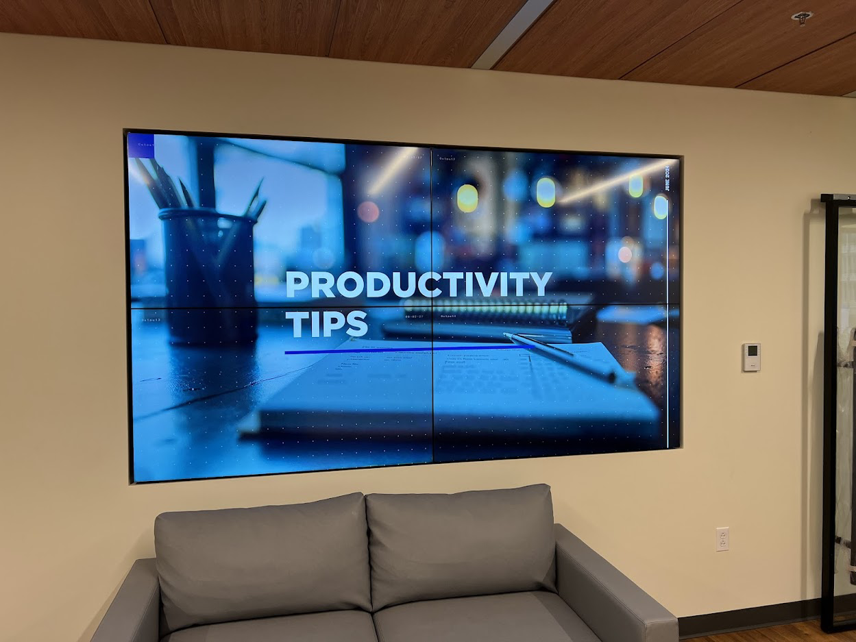 Branch Lobby 2x2 Video Wall